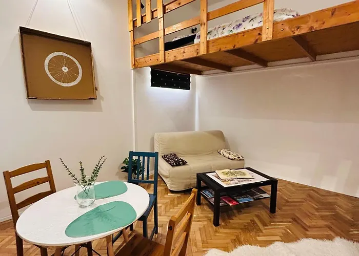 Cozynest In Center