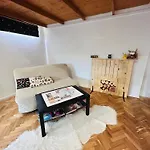 Chic In Center Apartamento