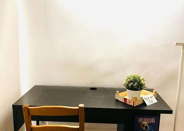 Apartament Cozynest In *
